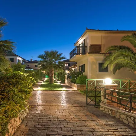 Holiday Deluxe With Private Pool * Lithakiá